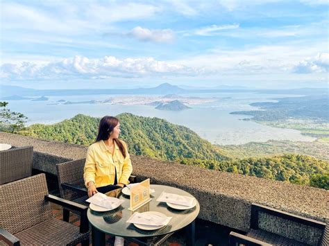 tagaytay hotel overlooking taal lake|tagaytay hotel with taal view.